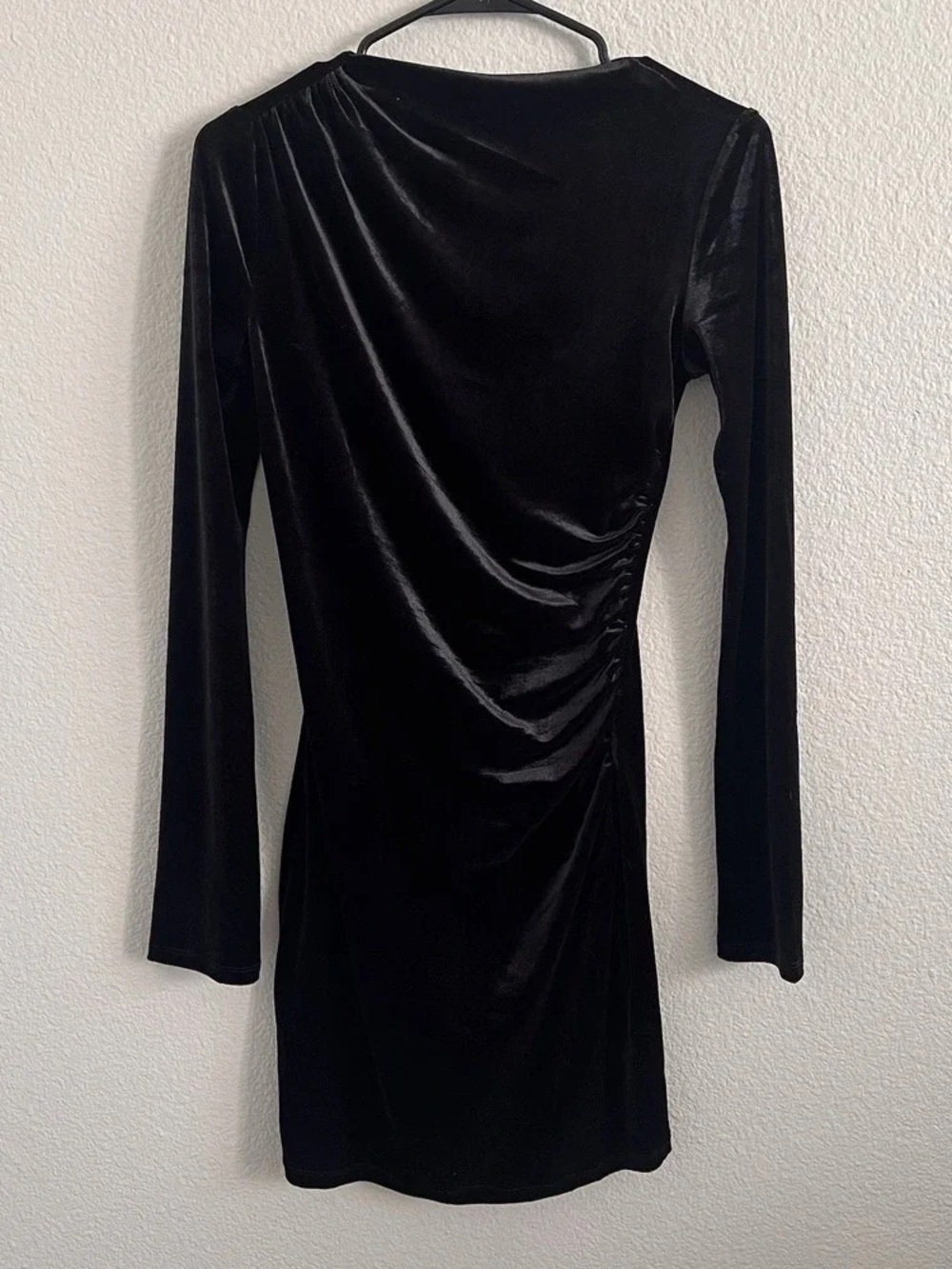 Black Velvet Long-Sleeve Ruched Side Mini Dress